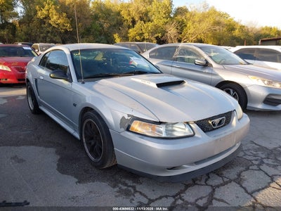 FORD MUSTANG 2000