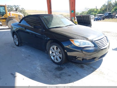 CHRYSLER 200 2014