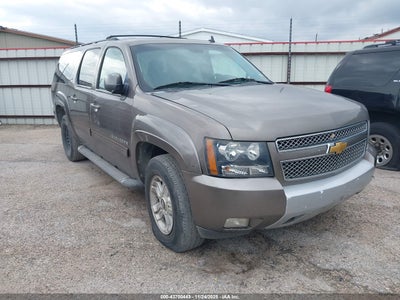 CHEVROLET SUBURBAN 1500 2011