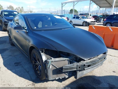 TESLA MODEL S 2016