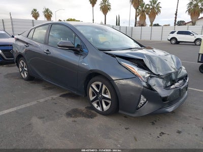 TOYOTA PRIUS 2016