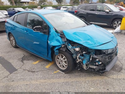 TOYOTA PRIUS PRIME 2021