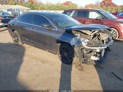 CHRYSLER 200 2015