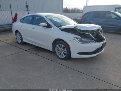 CHRYSLER 200 2017