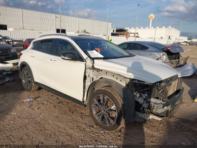 INFINITI QX30 2018