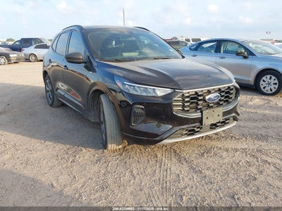 FORD ESCAPE 2023