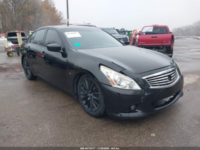 INFINITI Q40 2015
