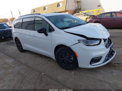 CHRYSLER PACIFICA HYBRID 2024