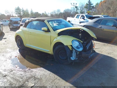 VOLKSWAGEN BEETLE 2013