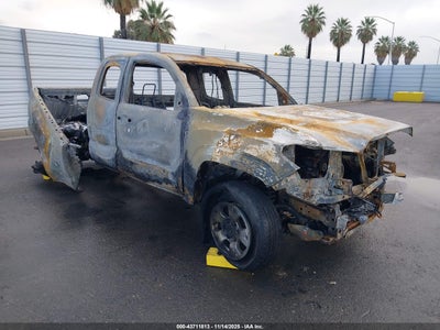 TOYOTA TACOMA 2018
