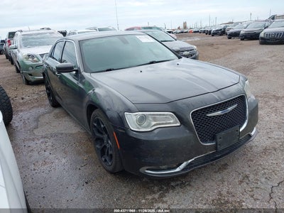 CHRYSLER 300 2018