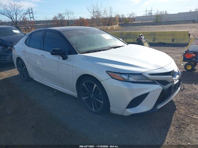 TOYOTA CAMRY 2019