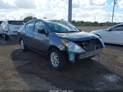 NISSAN VERSA 2017