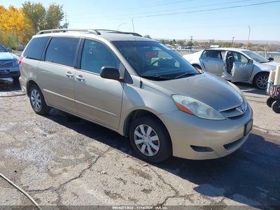 TOYOTA SIENNA 2008