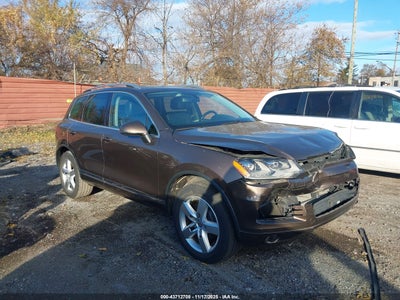 VOLKSWAGEN TOUAREG 2012
