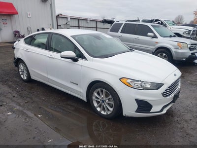 FORD FUSION HYBRID 2019