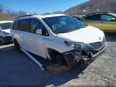 TOYOTA SIENNA 2012