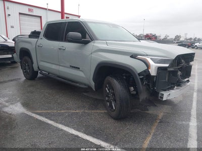 TOYOTA TUNDRA 2023