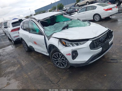 FORD ESCAPE 2023