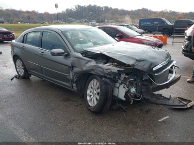 CHRYSLER 200 2013