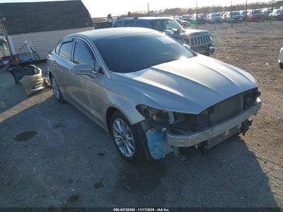 FORD FUSION HYBRID 2017