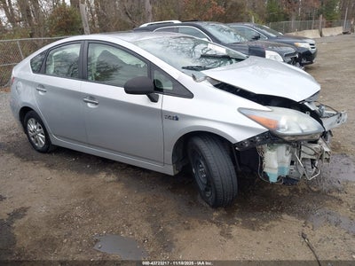 TOYOTA PRIUS PLUG-IN 2013