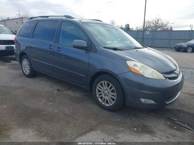 TOYOTA SIENNA 2009