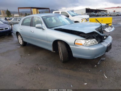 LINCOLN TOWN CAR 2008