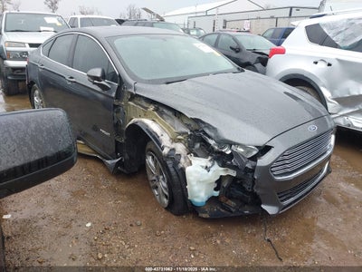 FORD FUSION HYBRID 2015