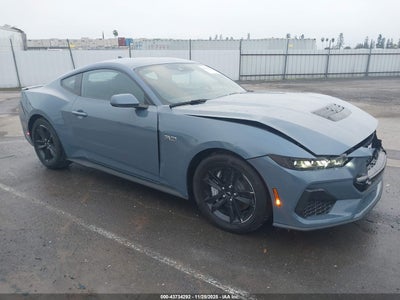 FORD MUSTANG 2025