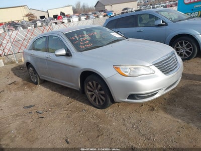 CHRYSLER 200 2011