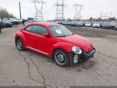 VOLKSWAGEN BEETLE 2012
