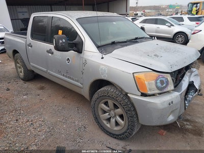 NISSAN TITAN 2011