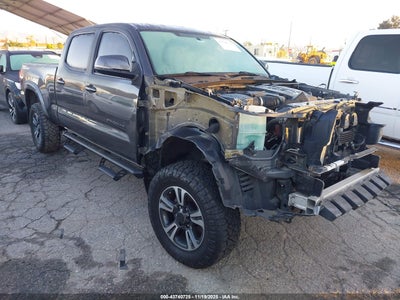 TOYOTA TACOMA 2017