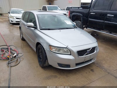 VOLVO V50 2010