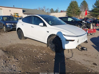 TESLA MODEL Y 2026