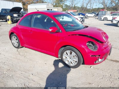 VOLKSWAGEN NEW BEETLE 2009