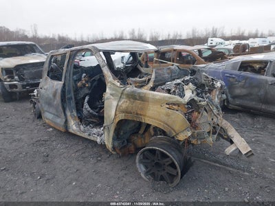 TOYOTA TUNDRA 2022