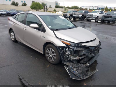 TOYOTA PRIUS PRIME 2021
