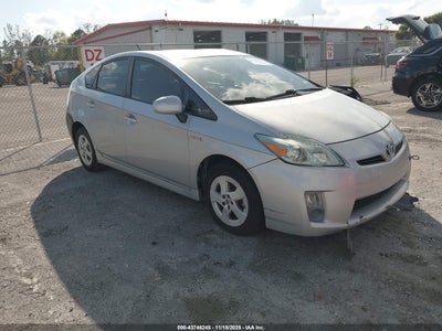 TOYOTA PRIUS 2011