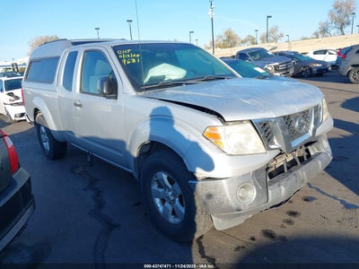 NISSAN FRONTIER 2011