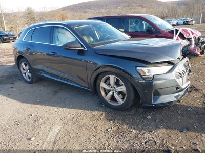AUDI E-TRON 2019