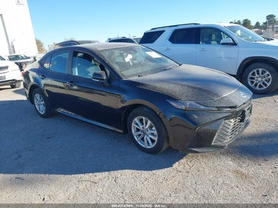 TOYOTA CAMRY 2025