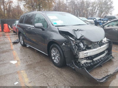 TOYOTA SIENNA 2025