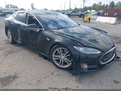 TESLA MODEL S 2015