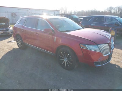 LINCOLN MKT 2010