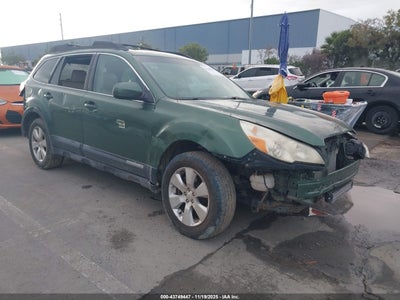 SUBARU OUTBACK 2011