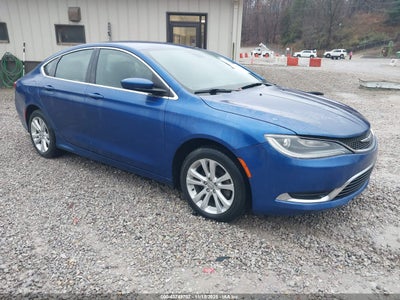 CHRYSLER 200 2015