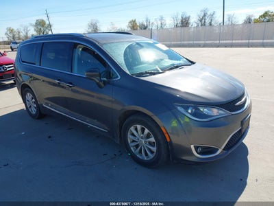 CHRYSLER PACIFICA 2019