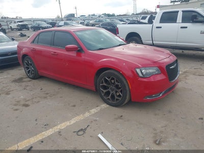 CHRYSLER 300 2015